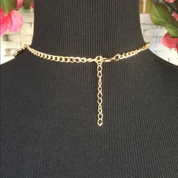 ❤️See New Listing ❤️ Multi Color Rhinestone  Bib Statement Necklace Earring Set - Picture 5 of 6